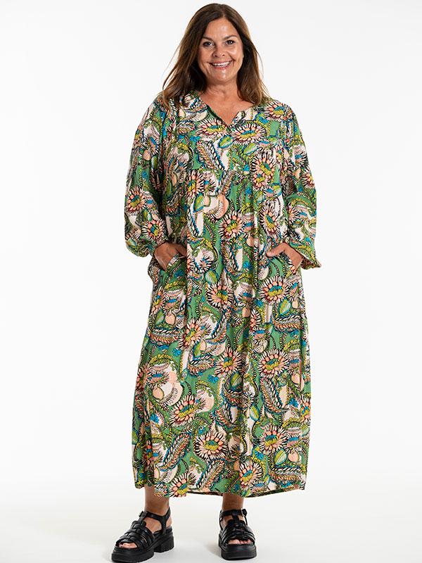 BETINE - Plus Size Klänning fra Gozzip