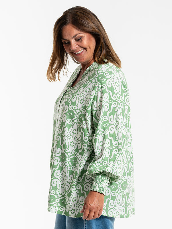 GRISA - Plus Size Skjorta fra Gozzip