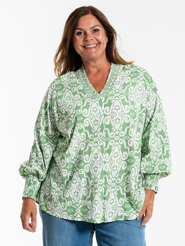 GRISA - Plus Size Skjorta fra Gozzip