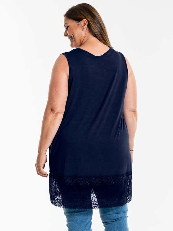 ANNY - Plus Size Blus fra Gozzip