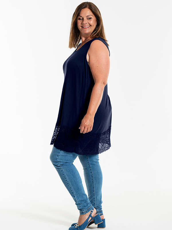 ANNY - Plus Size Blus fra Gozzip