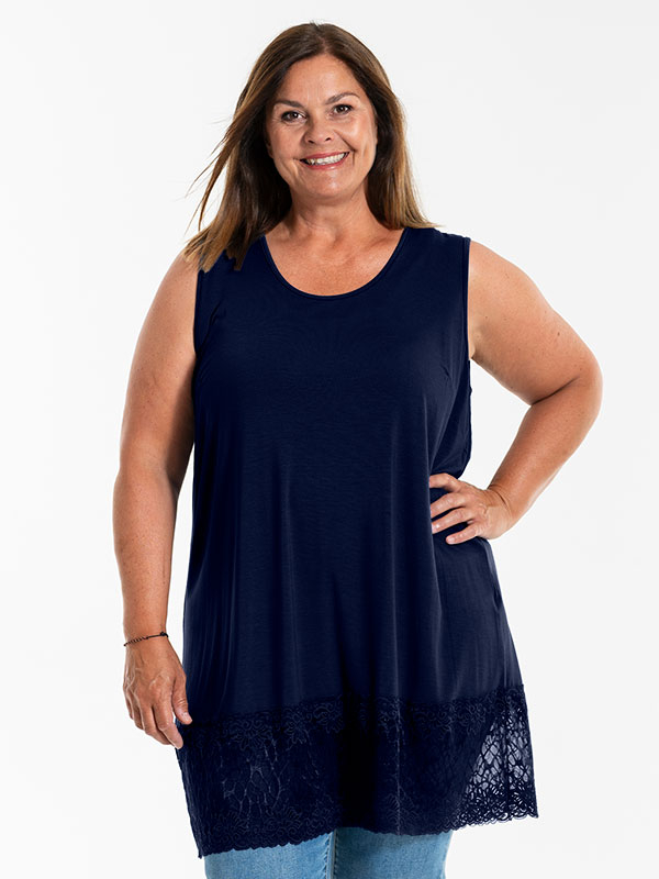 ANNY - Plus Size Blus fra Gozzip