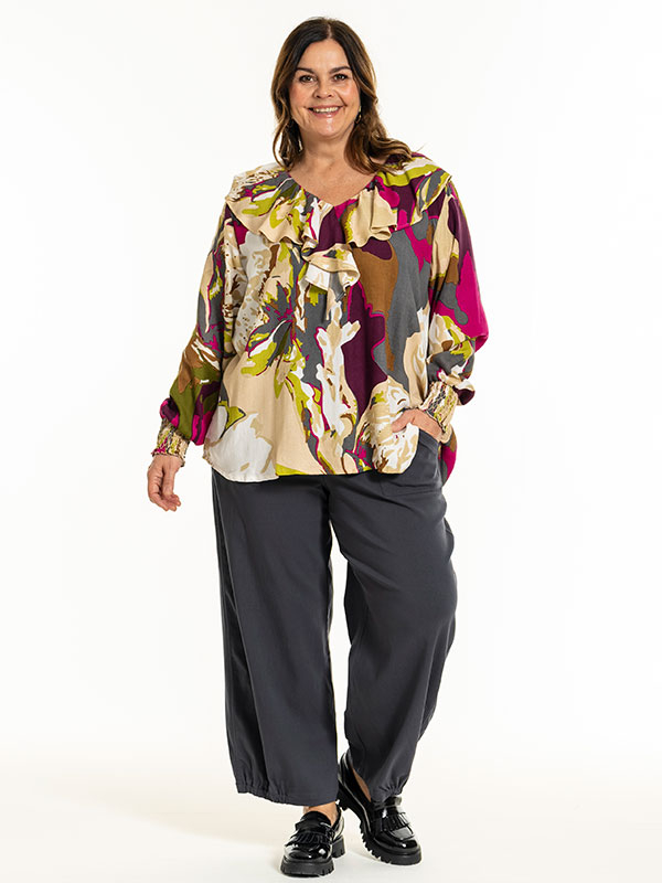GYTHA - Plus Size Blus fra Gozzip