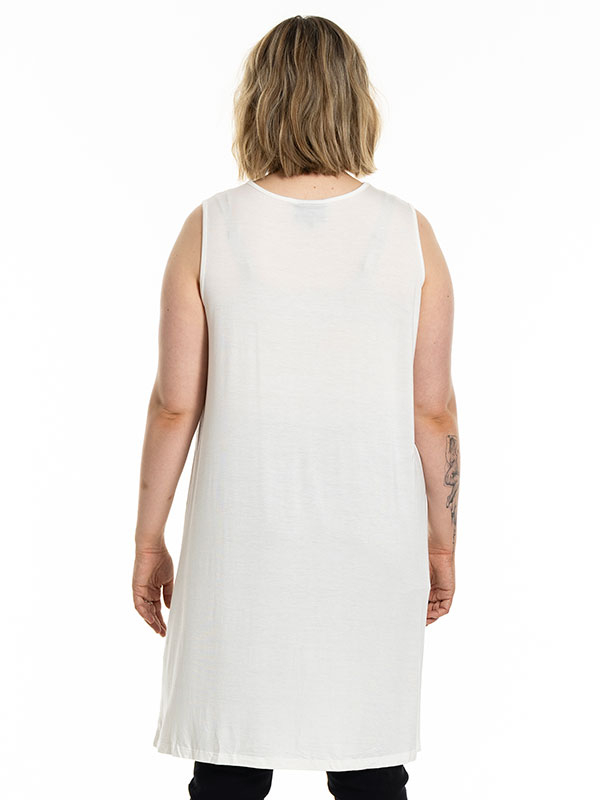 GEOGINA - Plus Size Klänning fra Gozzip