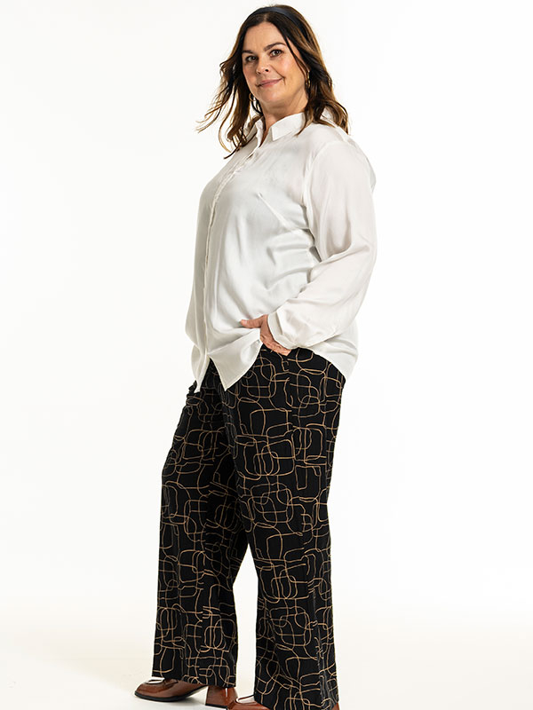 KARINA - Plus Size Skjorta fra Gozzip