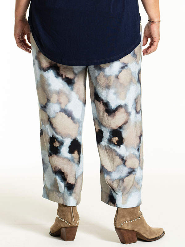 GILA - Plus Size Byxor fra Gozzip