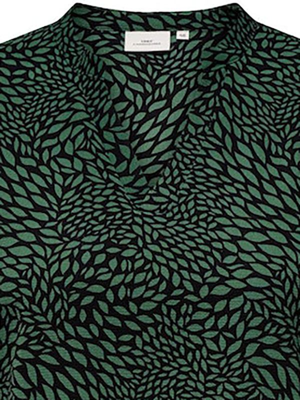 LUX CELI - Svart tunika med grönt tryck fra Only Carmakoma