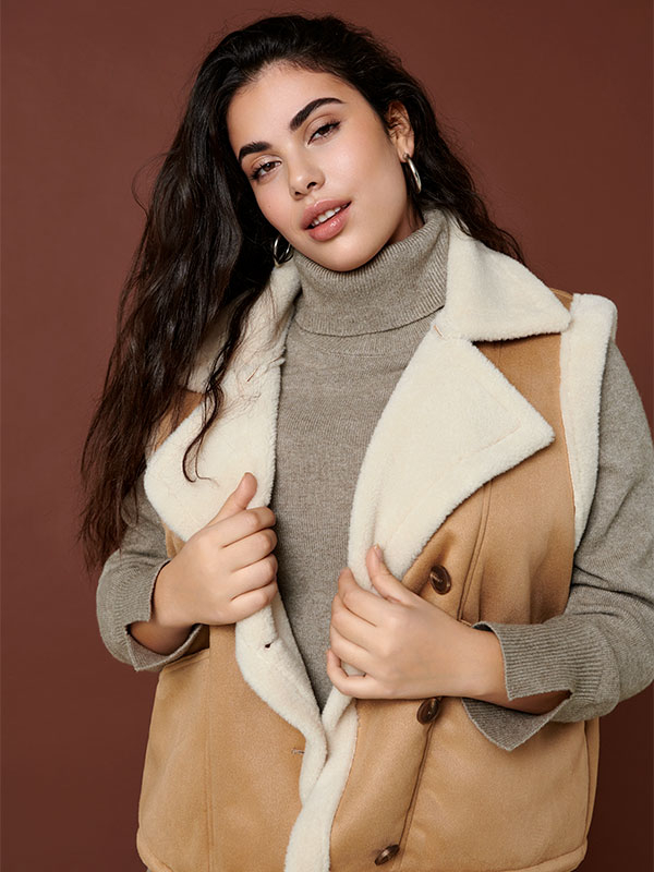 CARFIA - Plus Size Tröja fra Only Carmakoma