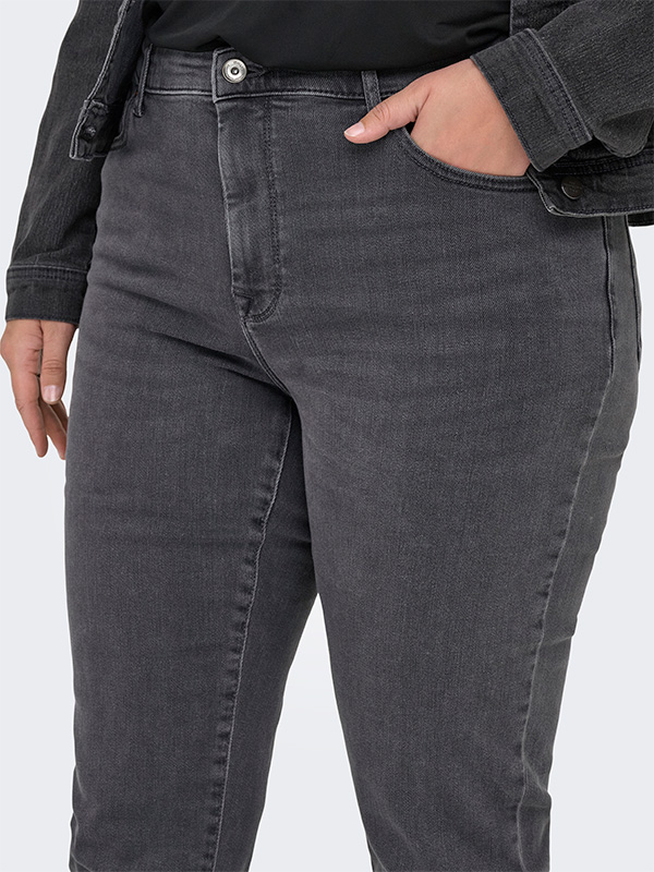 CARSUI - Plus Size Jeans fra Only Carmakoma