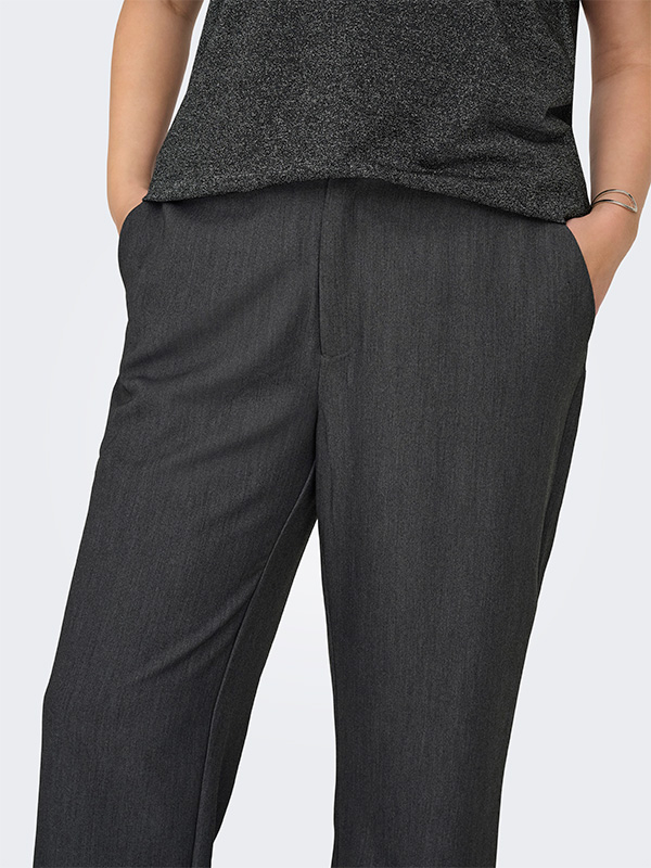 CARHATTIE-LANA - Plus Size Byxor fra Only Carmakoma