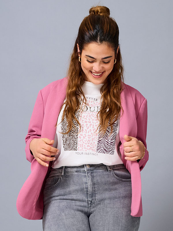 CAREVI - Plus Size Kavaj fra Only Carmakoma