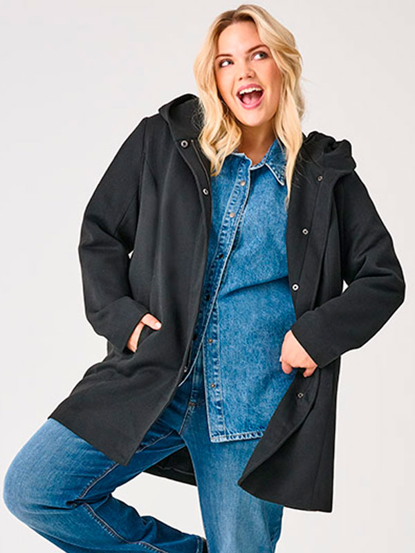 SEDONA  - Plus Size Jacka fra Only Carmakoma