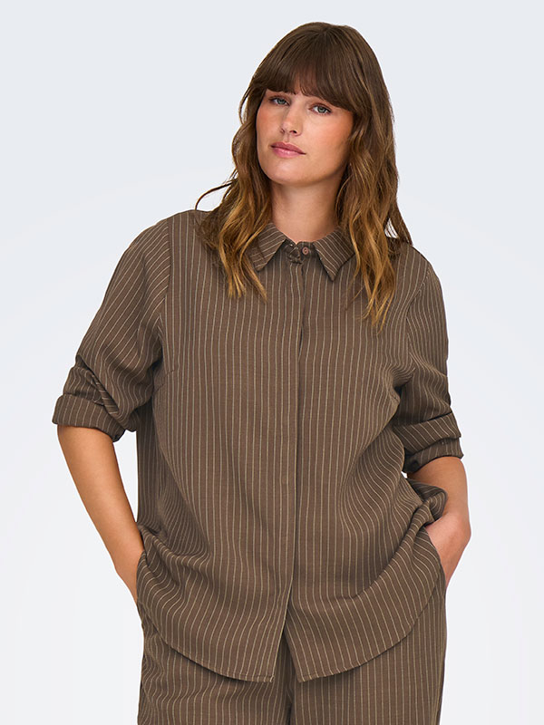 CARPINNY - Plus Size Skjorta fra Only Carmakoma