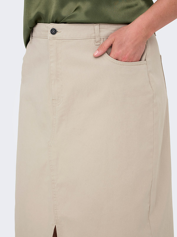 CARLOLA - Plus Size Kjol fra Only Carmakoma