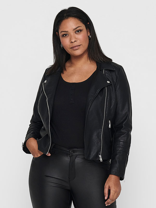 CAREMMY - Plus Size Jacka fra Only Carmakoma