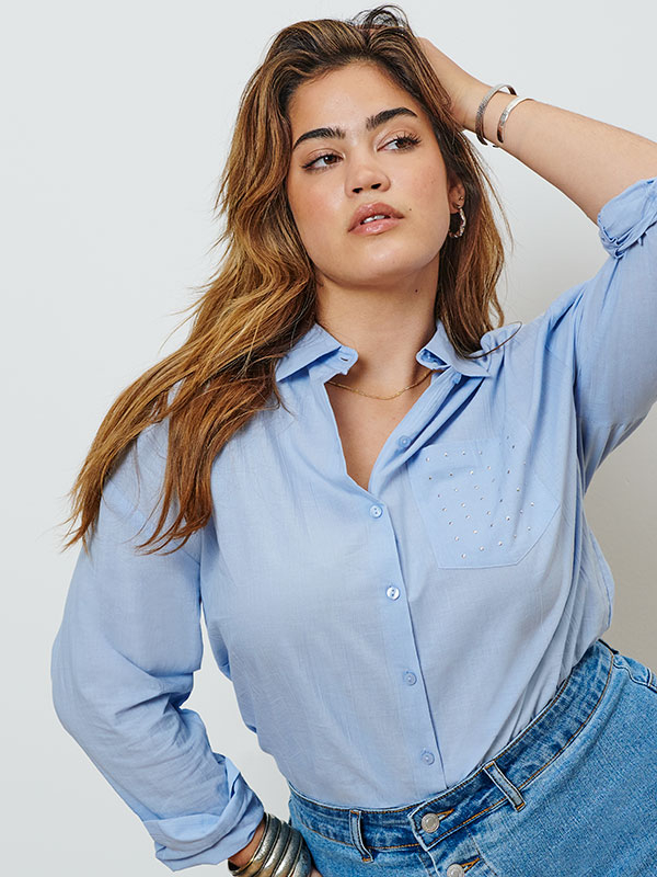 CARNEW - Plus Size Skjorta fra Only Carmakoma