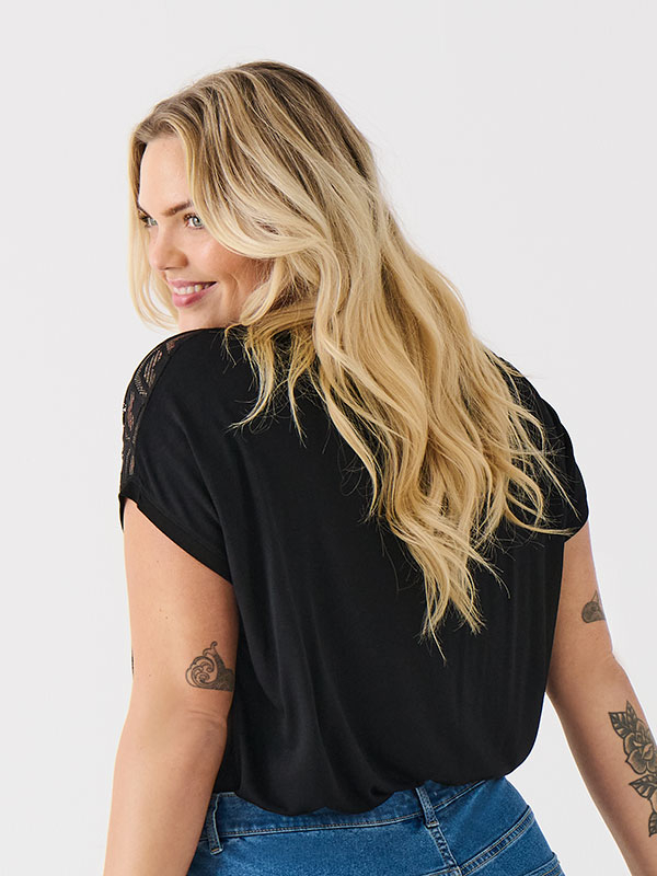 FLAKE  - Plus Size Blus fra Only Carmakoma