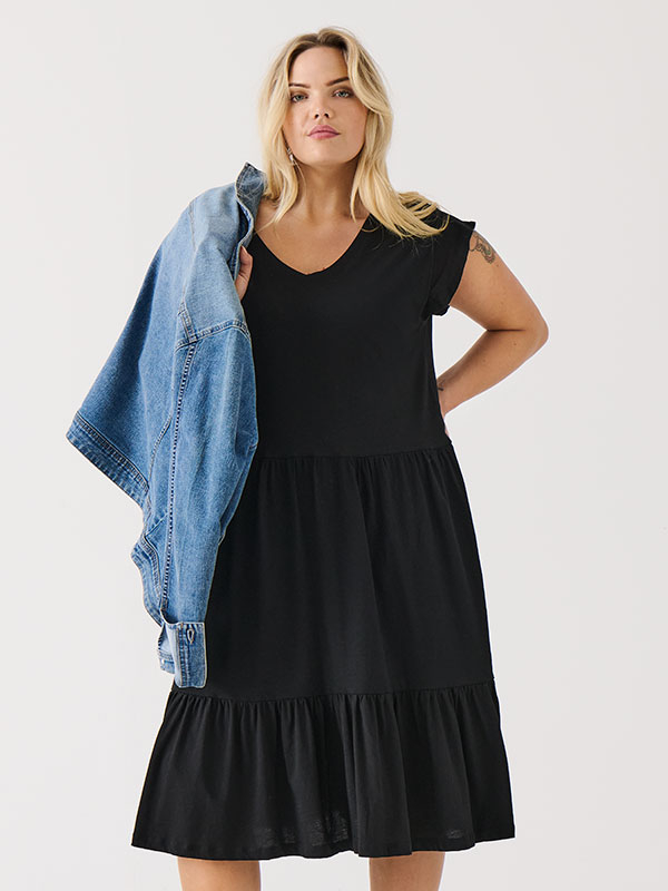 CARMAY - Plus Size Klänning fra Only Carmakoma