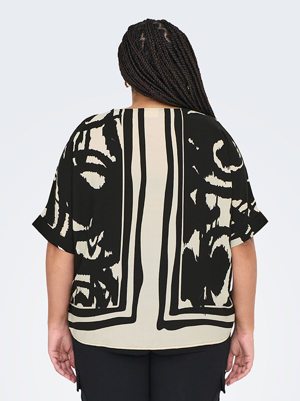 CARNICON - Plus Size Blus fra Only Carmakoma