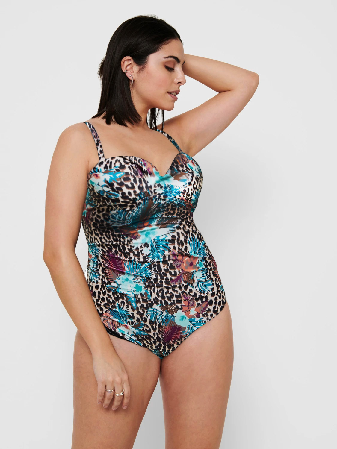 CARELLY - Plus Size Baddräkt fra Only Carmakoma