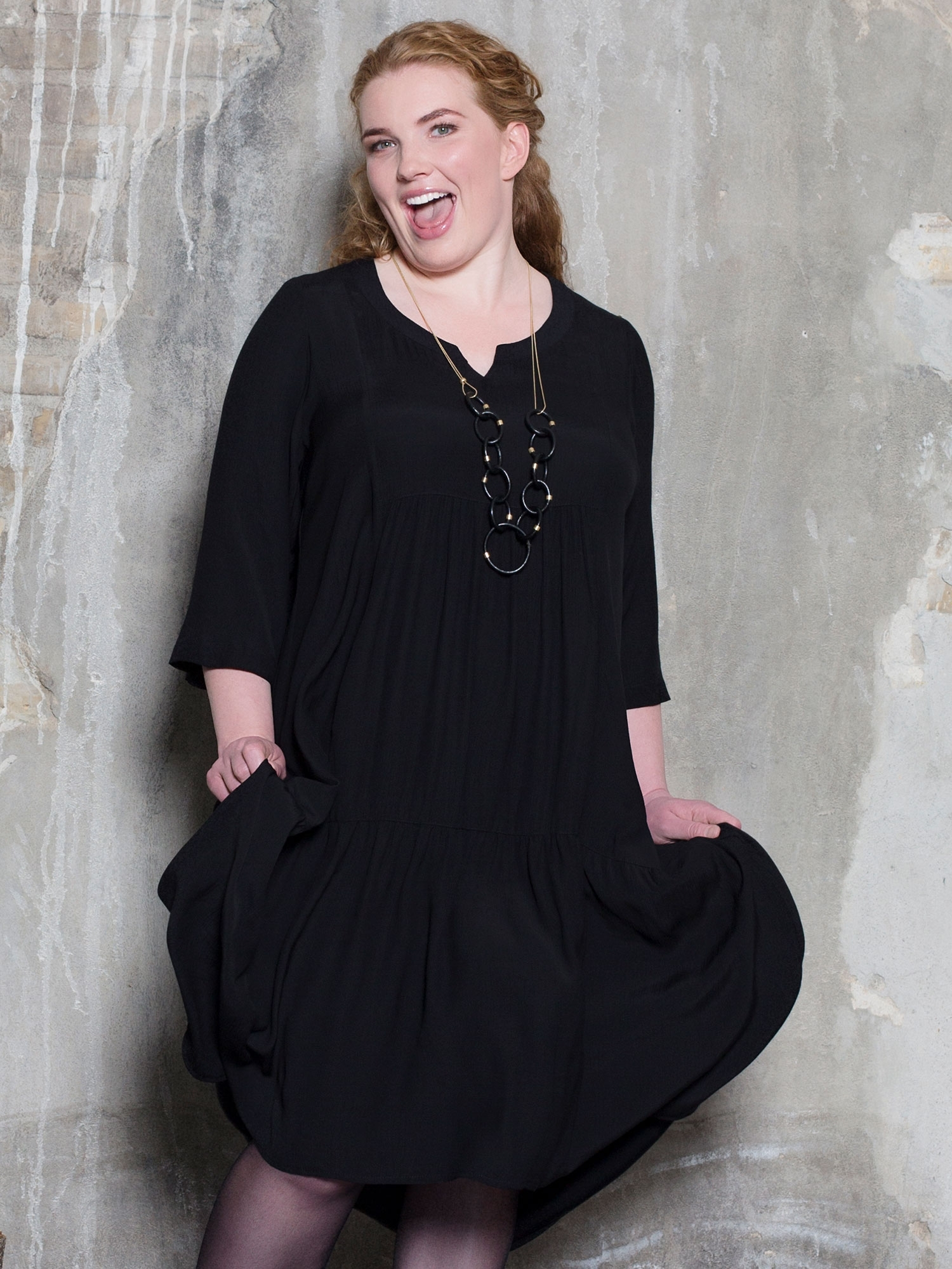RIGMOR - Plus Size Klänning fra Pont Neuf