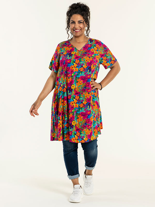 BIRGITTE  - Plus Size Klänning fra Studio