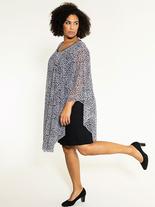 JEANNE  - Plus Size Klänning fra Studio