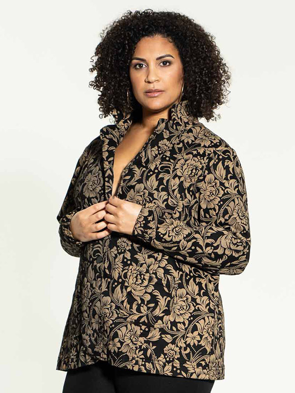 KIRSI  - Plus Size Kavaj fra Studio