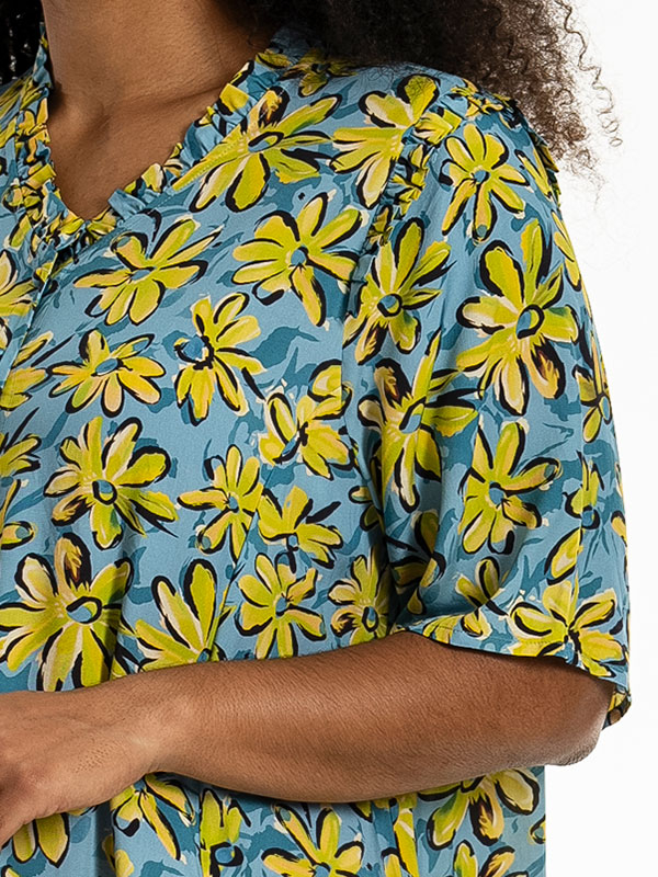 SALLY - Plus Size Klänning fra Studio