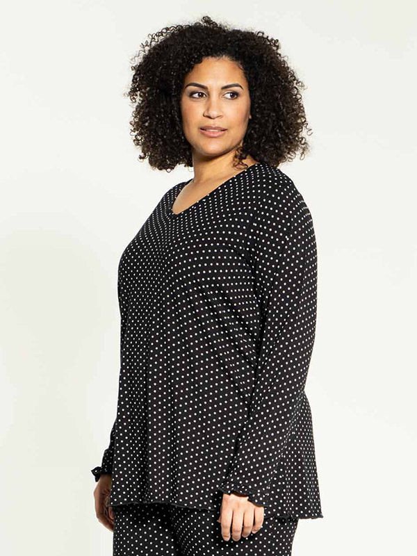 TULLE - Plus Size Natt blus fra Studio