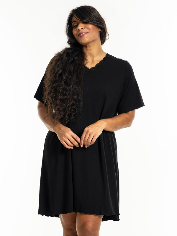 TULLE - Plus Size Nattlinne fra Studio