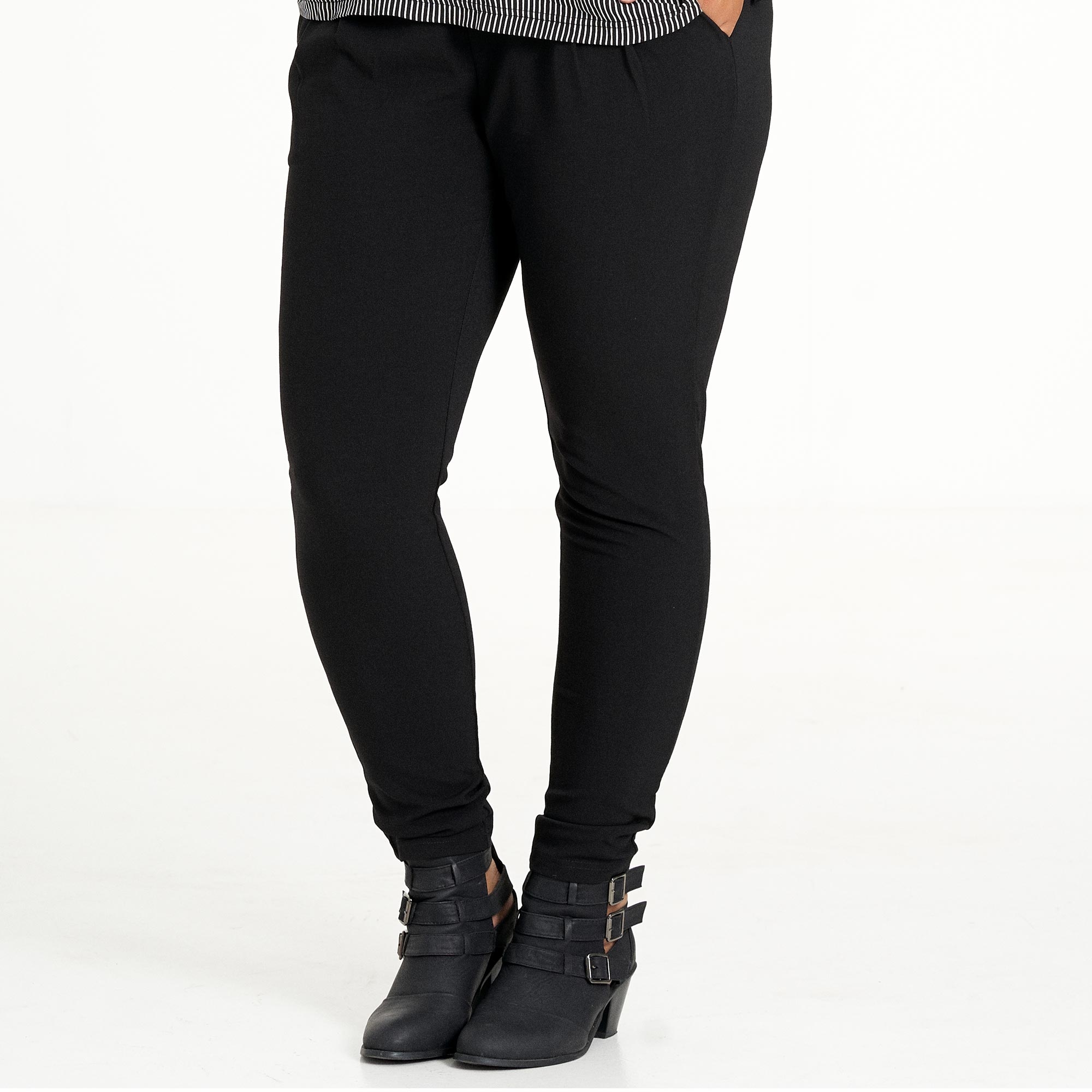 SALLY  - Plus Size Byxor fra Studio