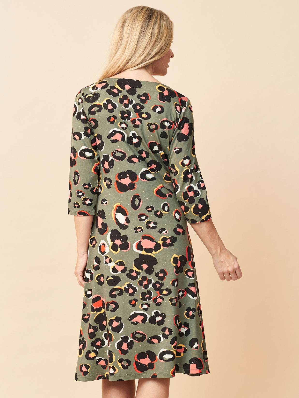 Klänning Med Färgglatt Print fra Pont Neuf