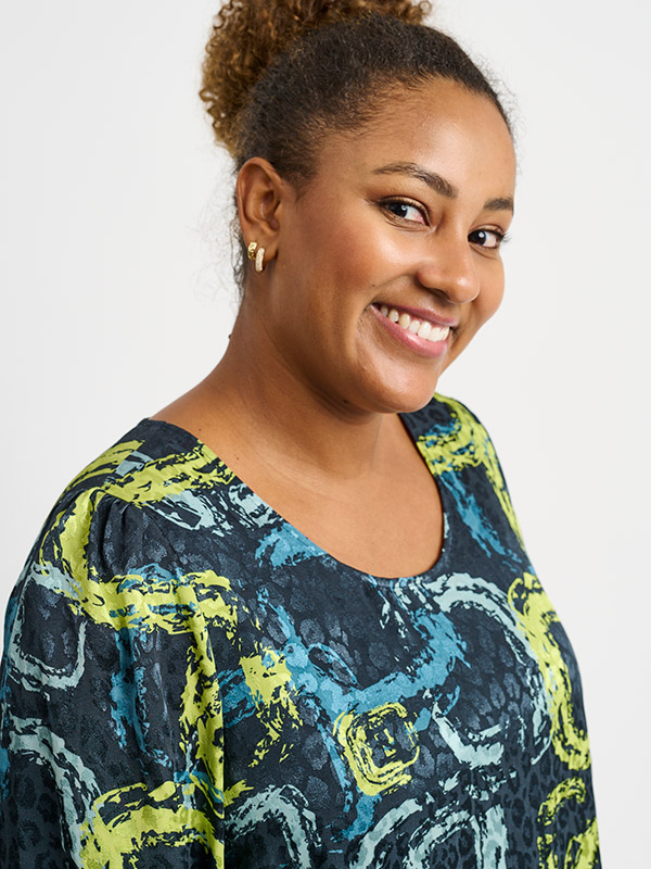 DENA - Plus Size Klänning fra Pont Neuf