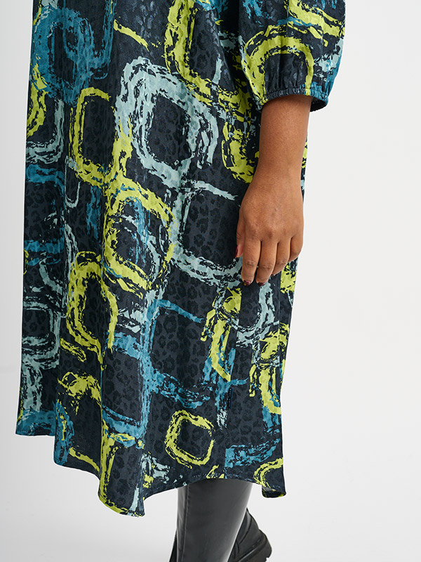 DENA - Plus Size Klänning fra Pont Neuf
