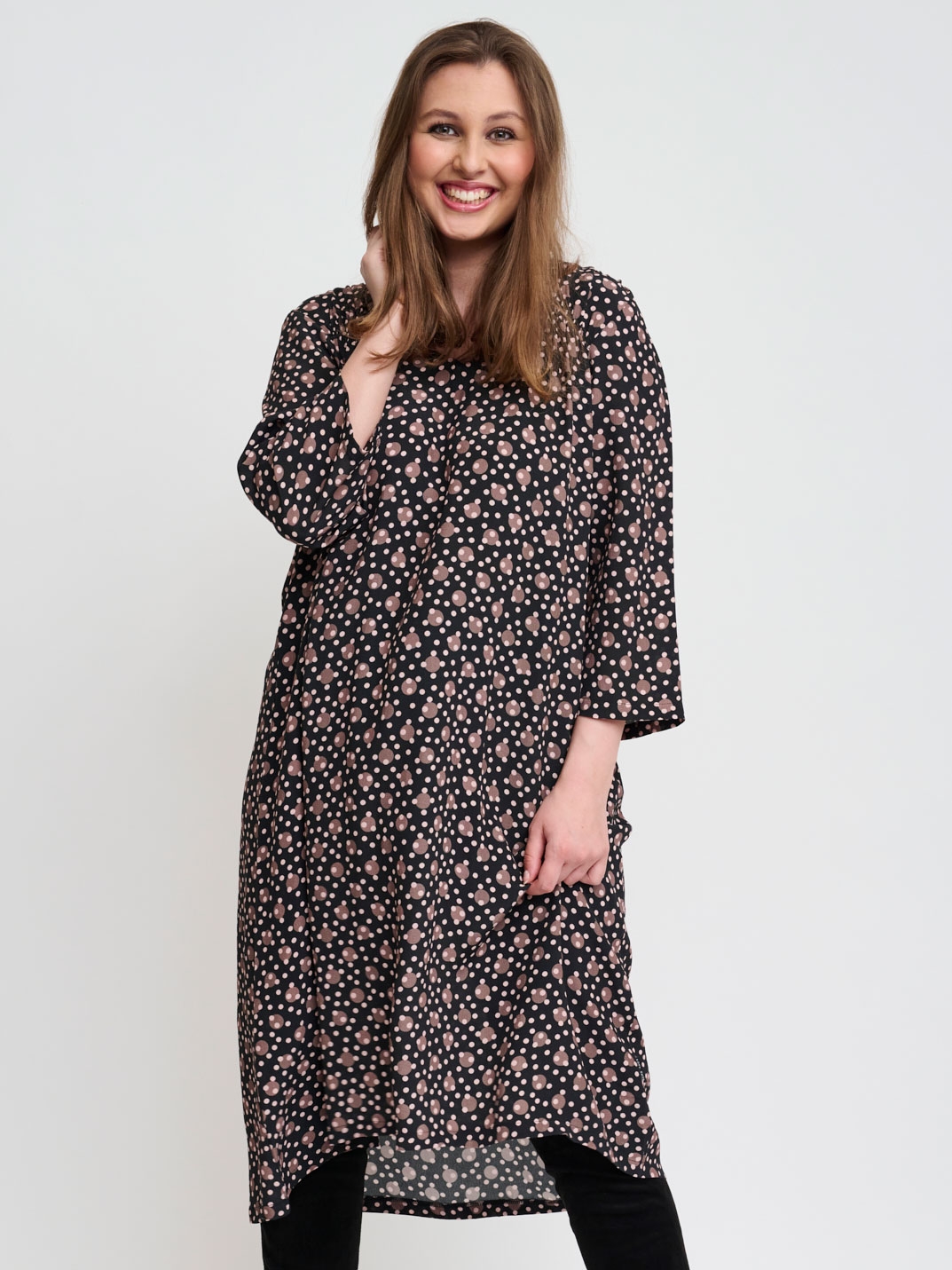 ALINA - Plus Size Klänning fra Pont Neuf