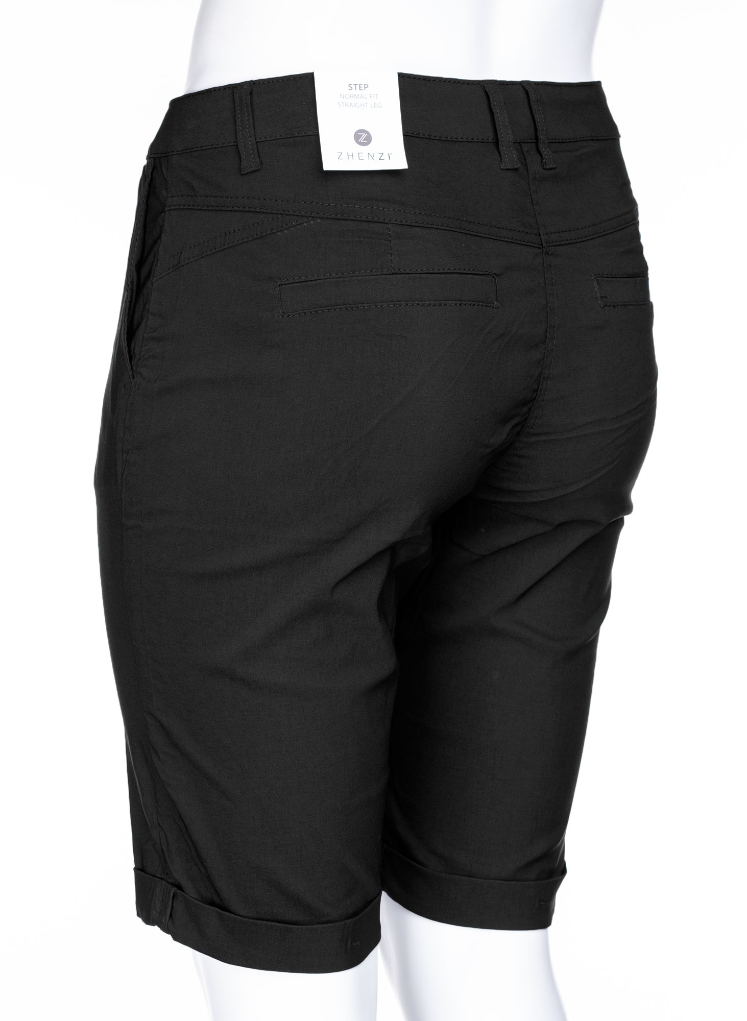 Svarta shorts med dragkedja och fickor fra Zhenzi