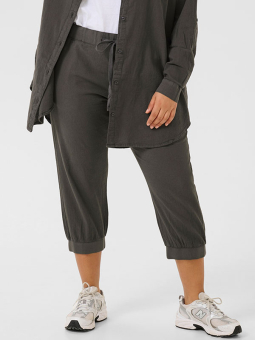 KCNANA - Plus Size Byxor från Kaffe Curve