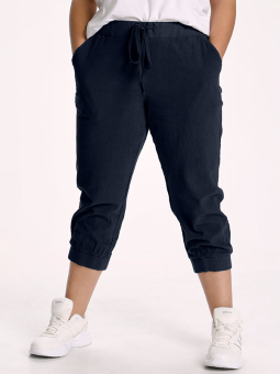 NANA  - Plus Size Byxor från Kaffe Curve