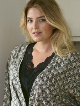 Kaffe Curve KC VIDA - Läcker viskos kimono i svart och beige tryck