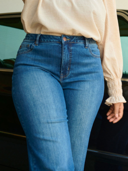 Kaffe Curve KANNA - Blå bootcut-jeans med stretch