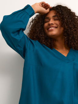 Kaffe Curve KELLA - Turkos blus med V-ringning