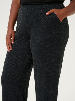 KCELLIA - Plus Size Byxor från Kaffe Curve