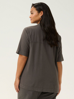 KCNANA - Plus Size Skjorta från Kaffe Curve