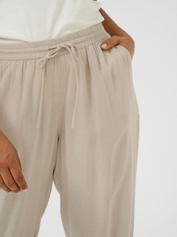 KCMILLE - Plus Size Byxor från Kaffe Curve