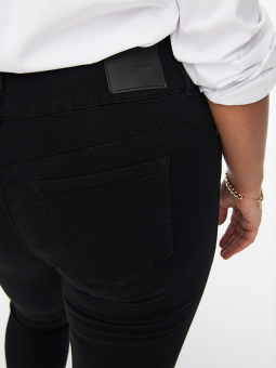CARANNA - Plus Size Jeans från Only Carmakoma