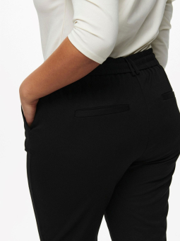 GOLDTRACH - Plus Size Byxor från Only Carmakoma
