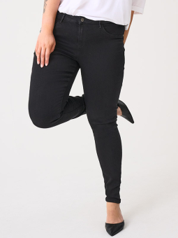 STORM  - Plus Size Jeans från Only Carmakoma