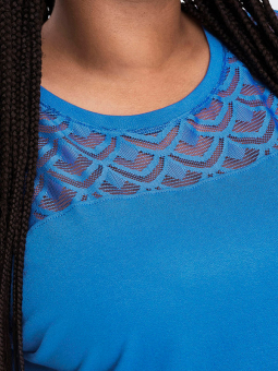 CARFLAKE - Plus Size T-shirt från Only Carmakoma