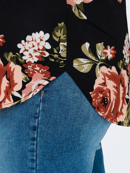 Only Carmakoma VICA - Svart blus med blommönster